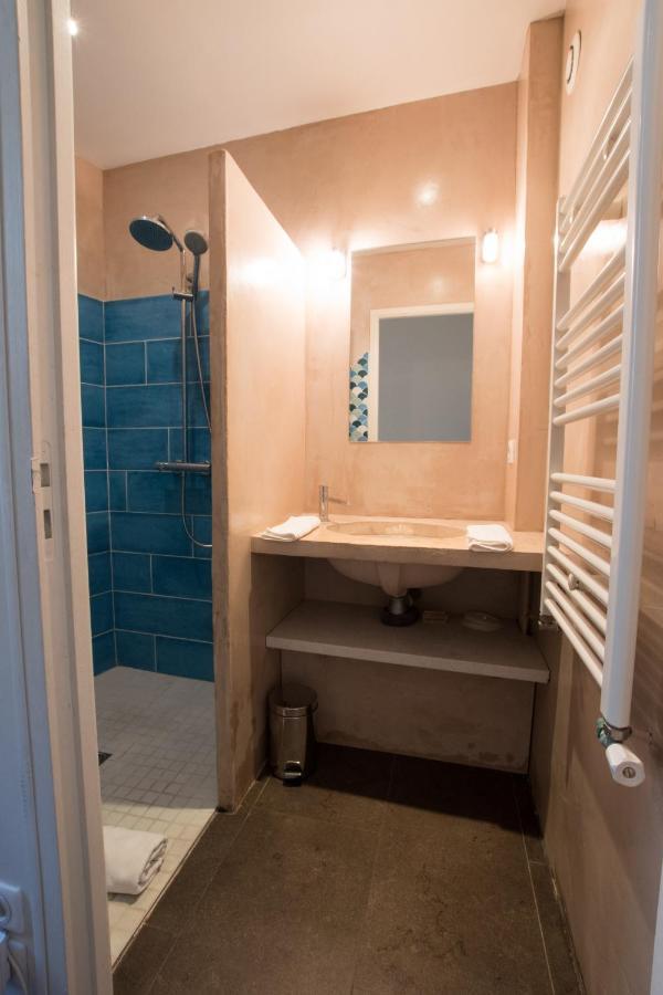 Divonne - Loft Cosy Avec Jardin Partage Daire Arles Dış mekan fotoğraf